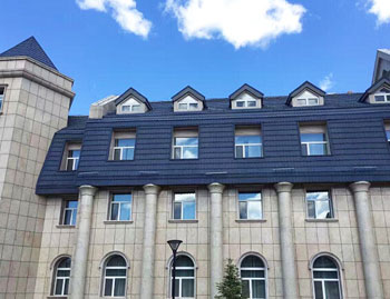 彩石金属瓦楼房屋顶效果图1.jpg 彩石金属瓦楼房屋顶效果图1.jpg